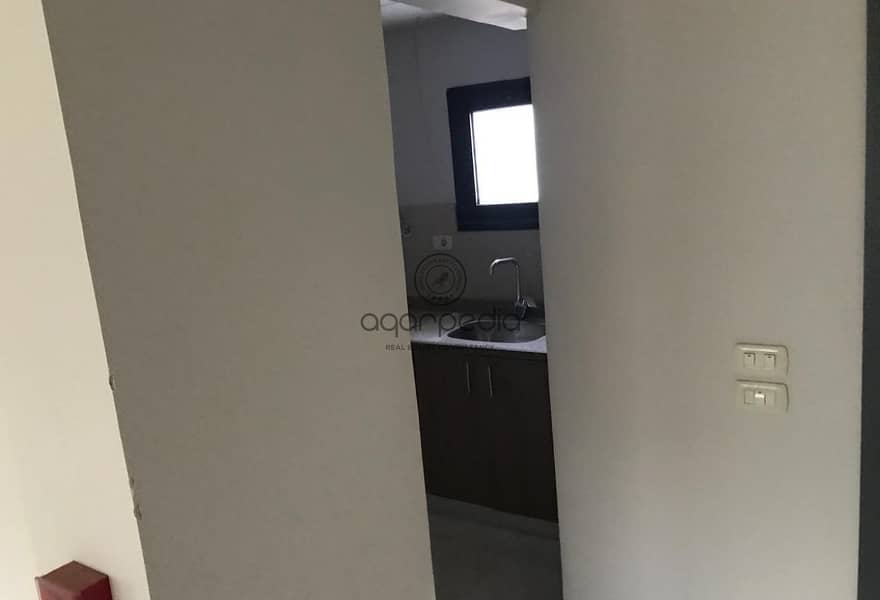 6 c31b5266-4c5e-48c1-ac76-ff9d1ae3c626. jpg