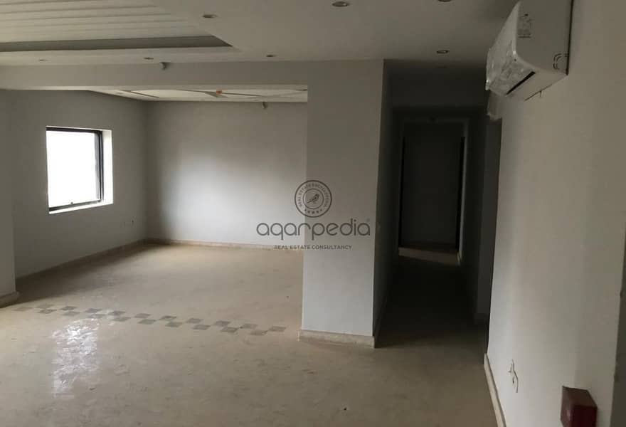 8 f0318a57-eb56-4be3-a61b-e9f7afa3ced4. jpg