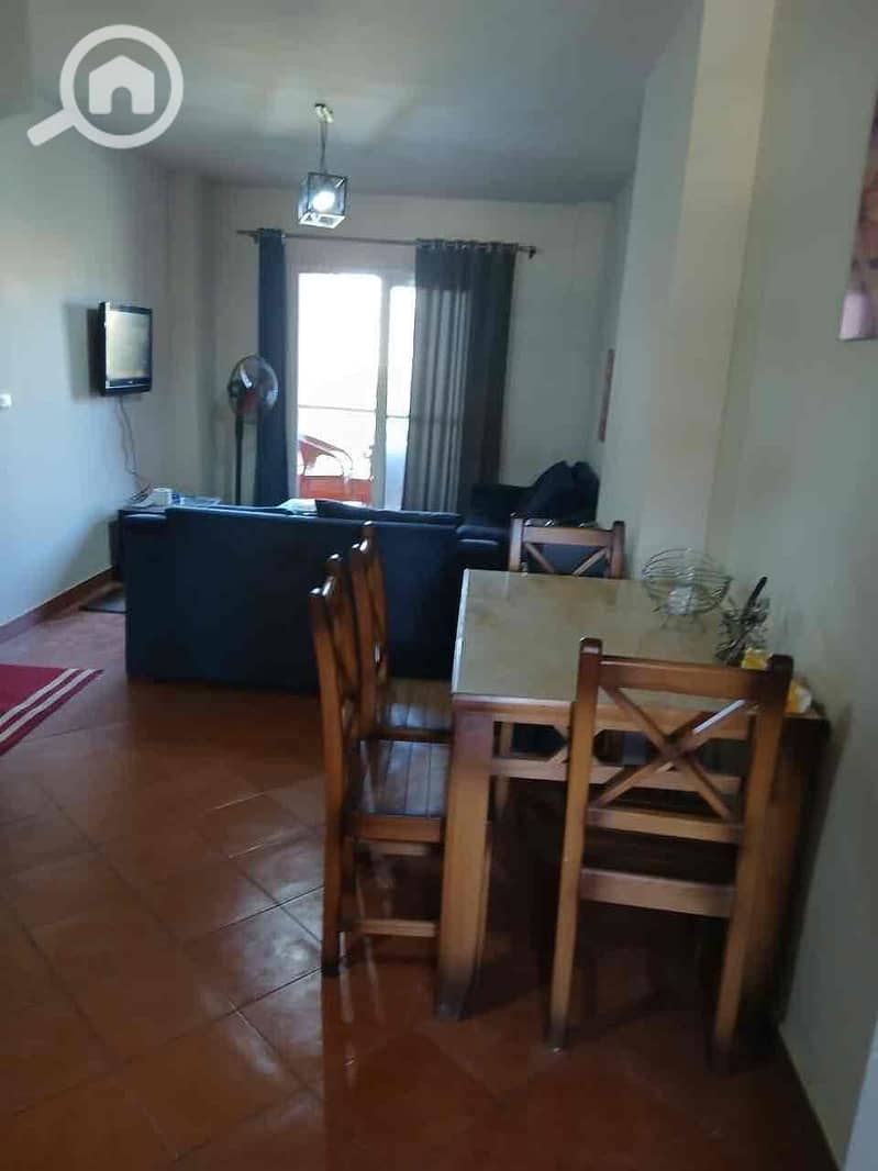 7 d3b186d3-88fe-441d-8055-ab982561f32c. jpg