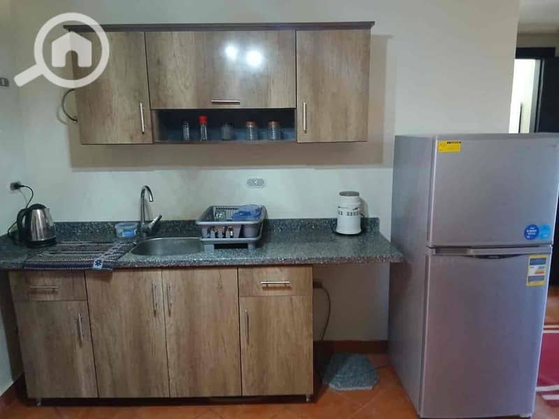 12 d1af0571-49f6-4daa-8e8e-4b52cc87df90. jpg