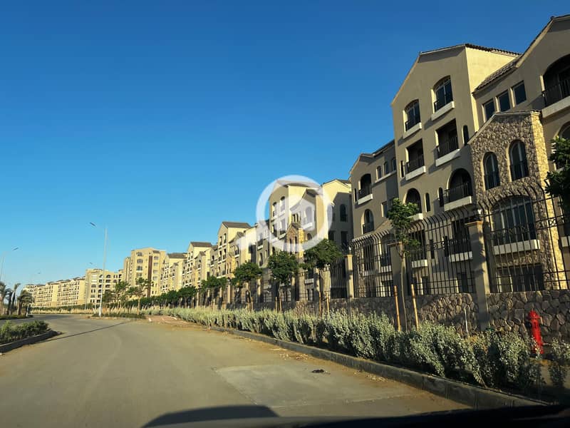 12 2ef87443-0af3-4a26-9b34-802b8c79818a. jpg