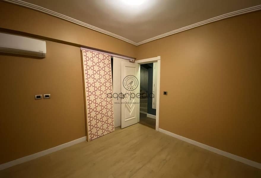 8 e51da540-d506-4197-9909-5fb9e4eb1bfb. jpg