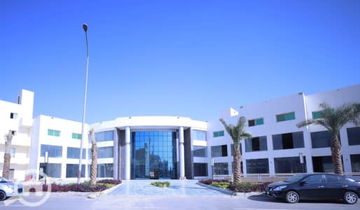 محلات تجارية  للايجار في 6 أكتوبر، الجيزة - 061A0040. JPG