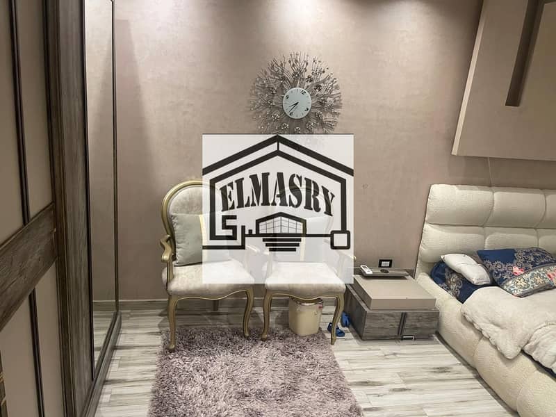 12 4583ffde-6013-4435-a0ad-3b74a41c429b. jpeg