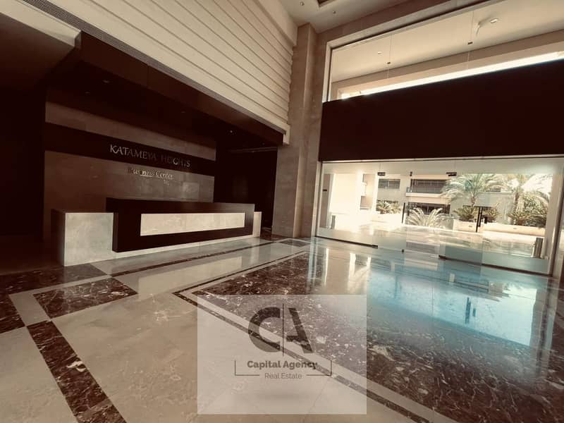 2 263ff697-46cd-49f4-a960-153cb4a494ac. jpg