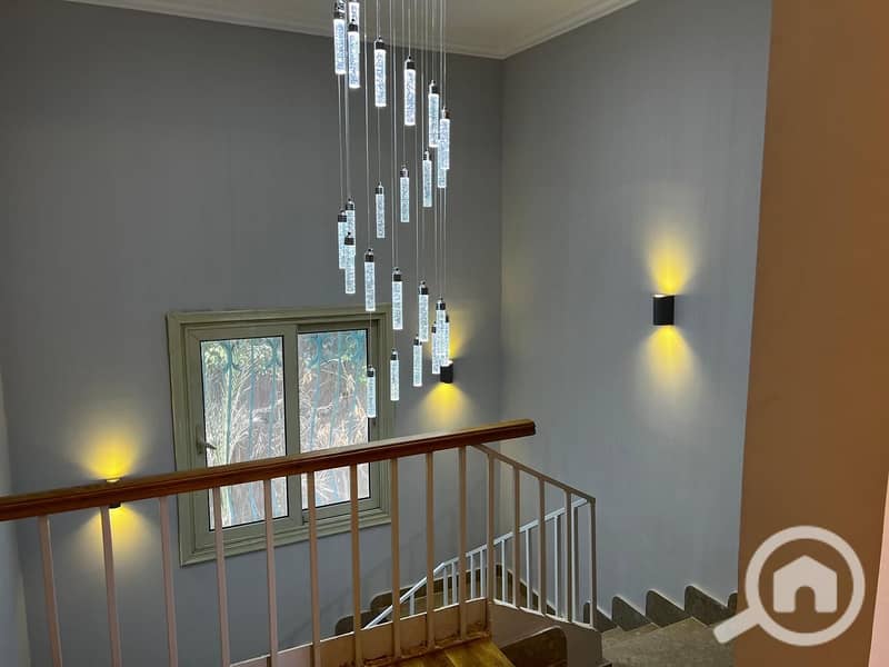 10 cd2de160-e533-4425-86b0-7042075abe6f. jpeg