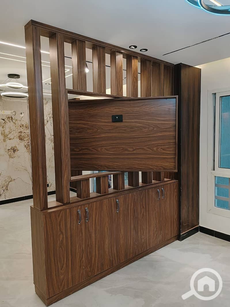 3 c155b3b9-273d-480e-b0aa-3d683817f03c. jpg