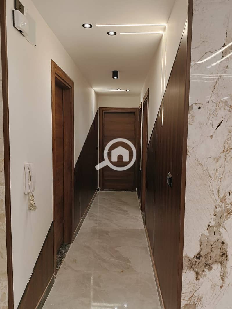 9 de5efdab-6424-4166-b9f2-fa175a044114. jpg