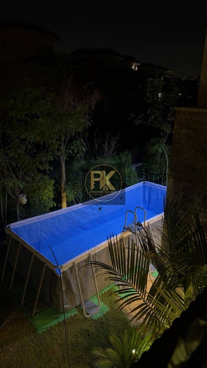 16 bca3e068-5789-42b1-a749-36a542c7ca55. jpg