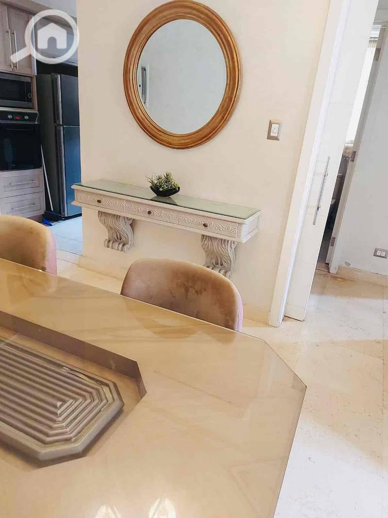 6 e8449e27-3518-4ac0-9291-4b3b36192d02. jpg