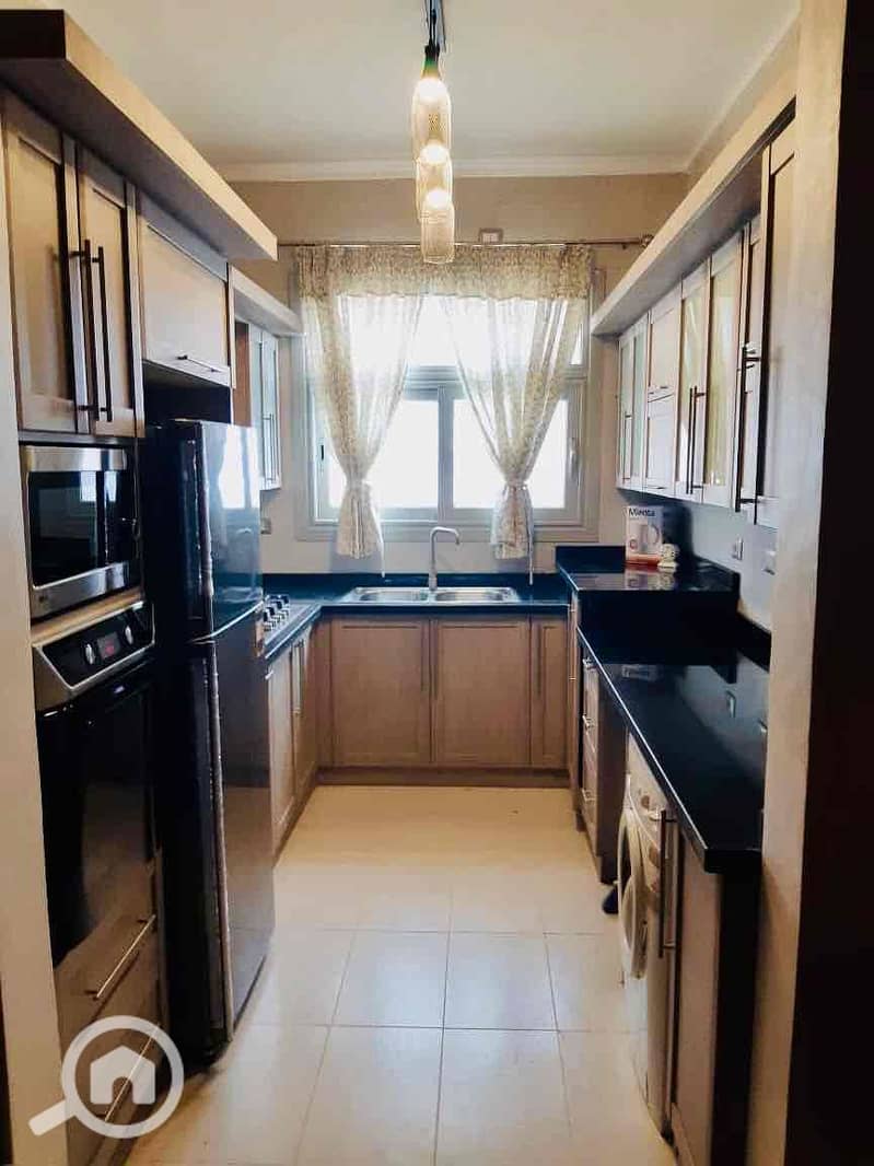 7 c0a355ee-04af-4bd1-bebb-30b5ec13580b. jpg