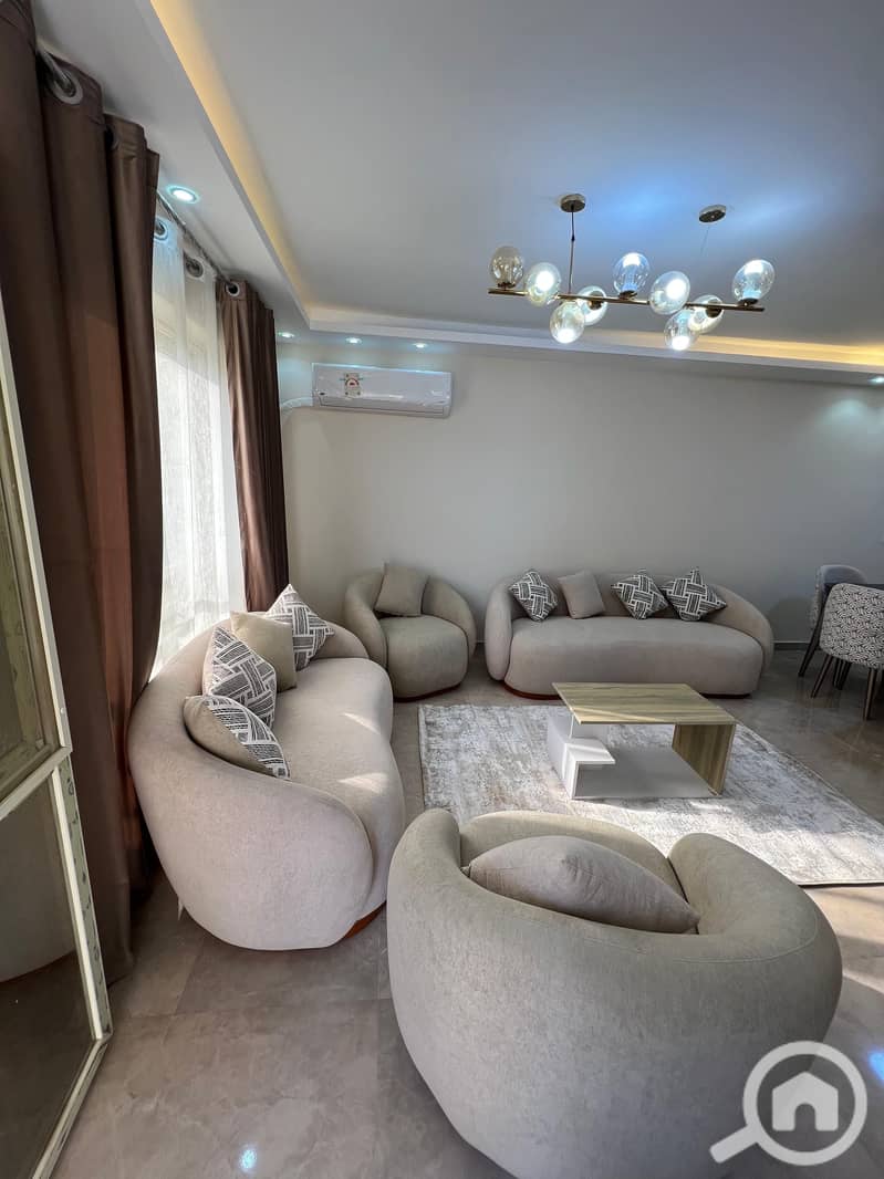 6 657b738a-ff32-4cd0-8d08-adfe7e00f0d2. jpeg