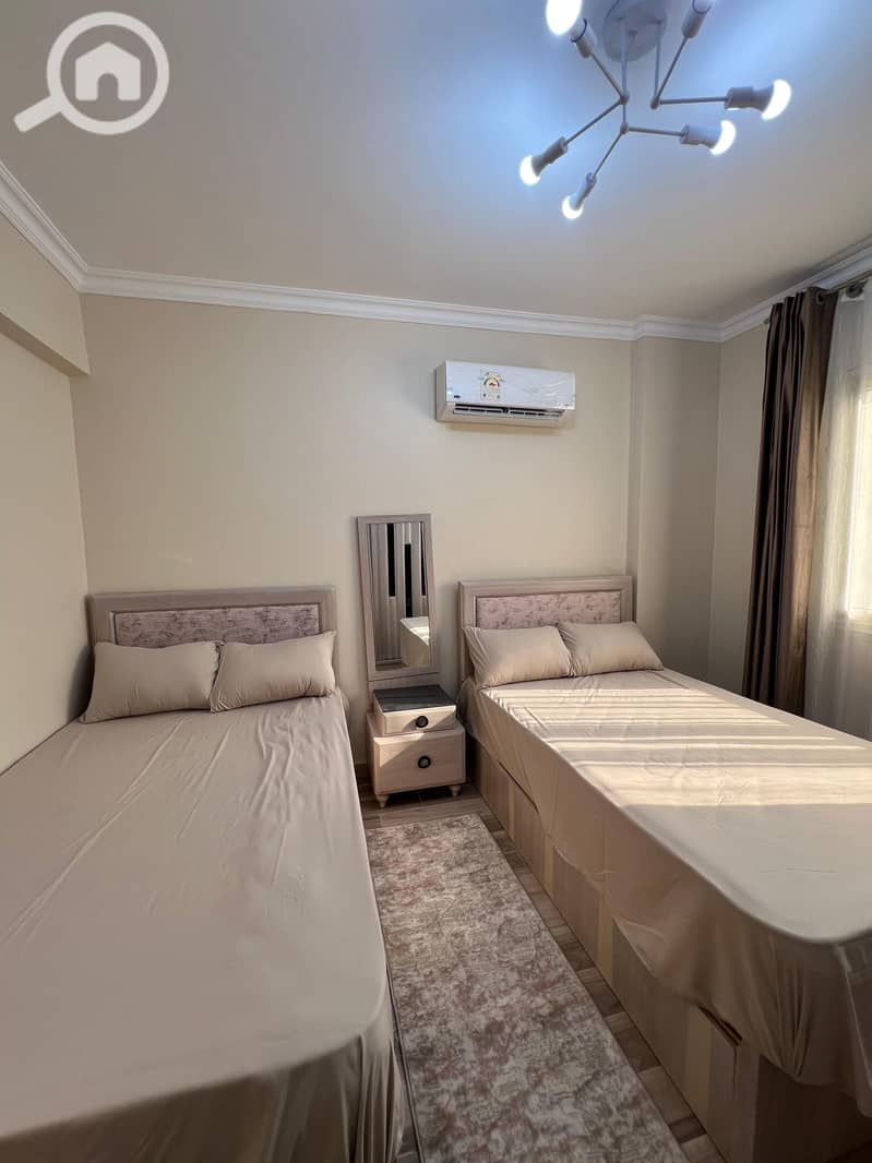 9 3824a928-aebd-493b-81ae-3f956d774242. jpeg