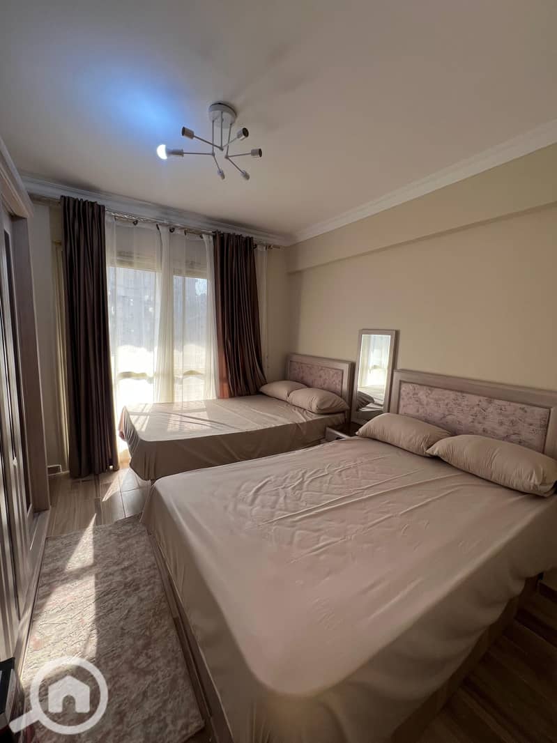 11 6ceda490-d6a1-498f-a9dd-b8d0d1d7d1c5. jpeg