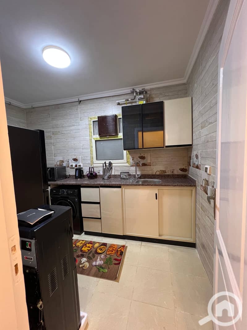 12 1f03702f-34d4-4afd-9af3-186cf124a4e4. jpeg