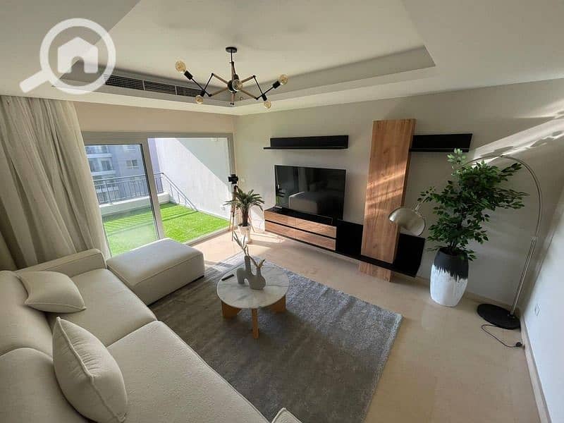 10 404599890_1054731992431966_16732327609541378_n. jpg