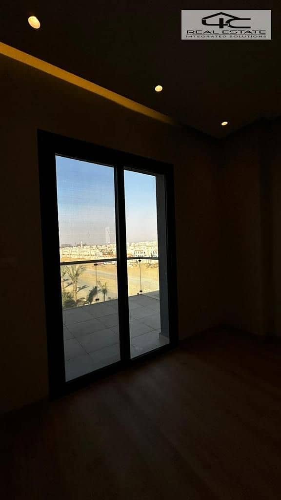 5 WhatsApp Image 2025-11-09 at 6.30. 54 PM (1). jpeg