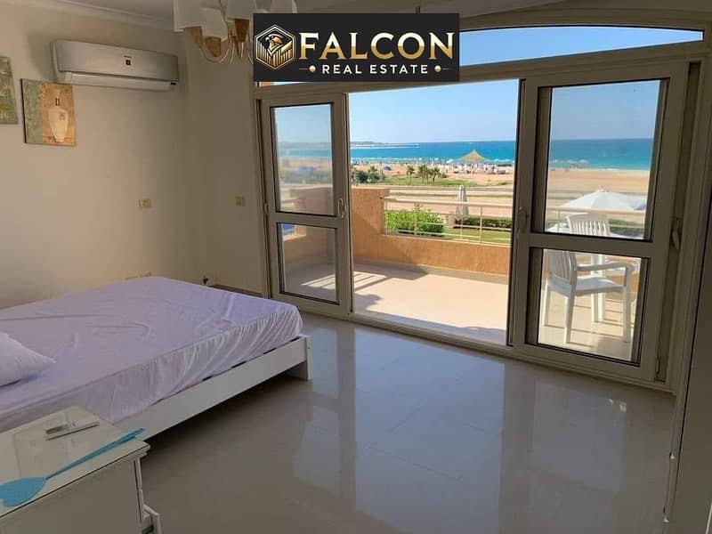 5 photo_5924672957383296517_y. jpg