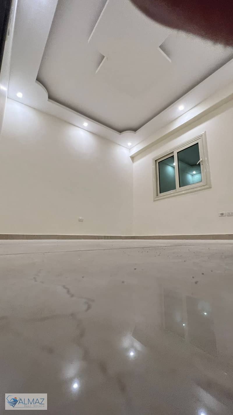 8 WhatsApp Image 2025-11-10 at 1.28. 48 PM. jpeg