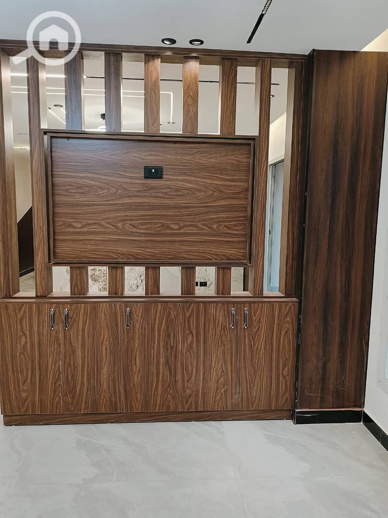 3 104f5f5d-f72b-4453-baae-a56673639f60. jpg