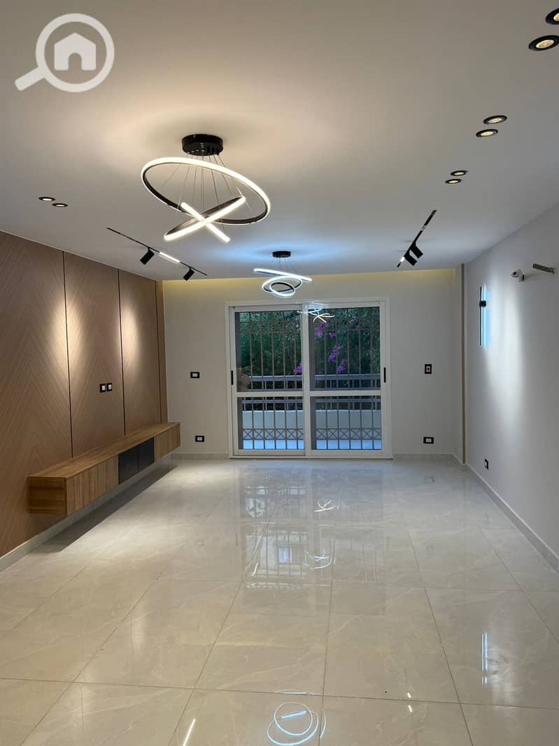 6 03fd1c5b-cfe0-4acf-a4ea-8ad46818ce93. jpg