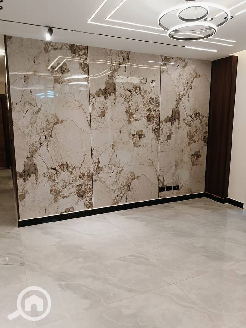 7 1fd449ab-b328-44fa-b69d-6a69cdb0d16c. jpg