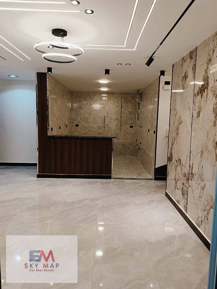 3 577778356_24798779443139118_6936884574560366388_n. jpg