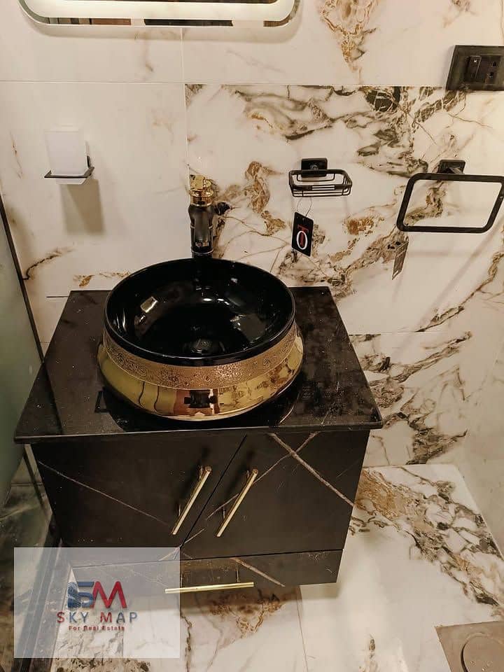 9 579011896_24798777393139323_4248038522941319313_n. jpg