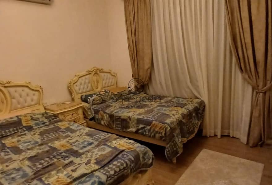 7 7602e984-c886-4301-8f1c-a989c5b89136. jpg