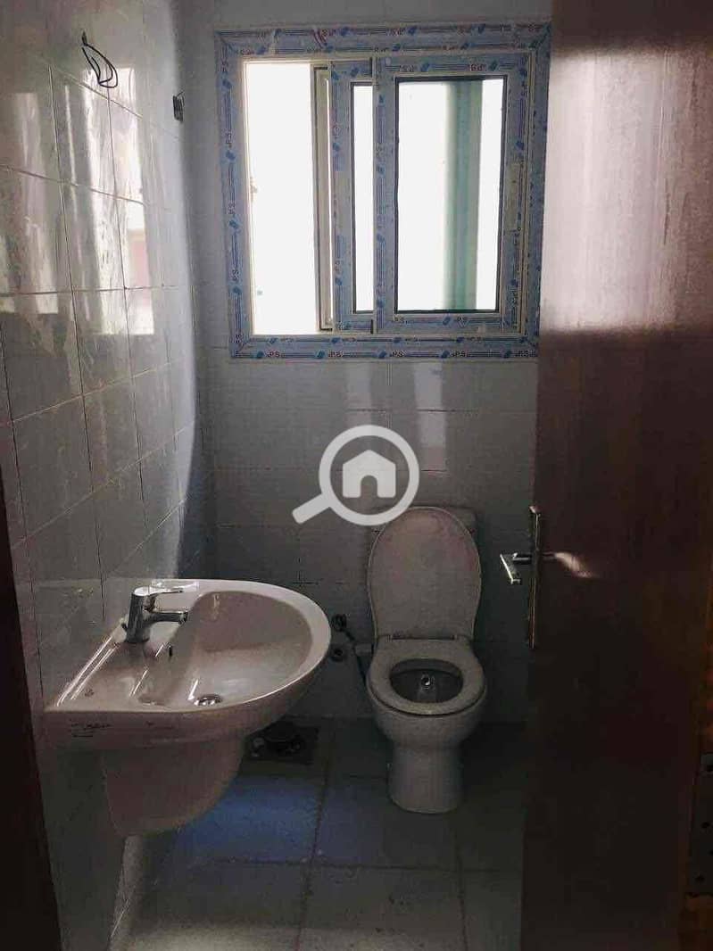 5 e5bd541d-fcc2-4202-be85-a4e53df56439. jpg