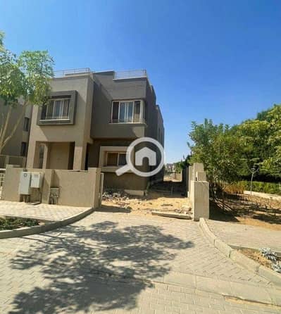 4 Bedroom Twin House for Sale in New Cairo, Cairo - 8108a58f-ae6a-4fe3-b49d-3727fe181849. jpeg