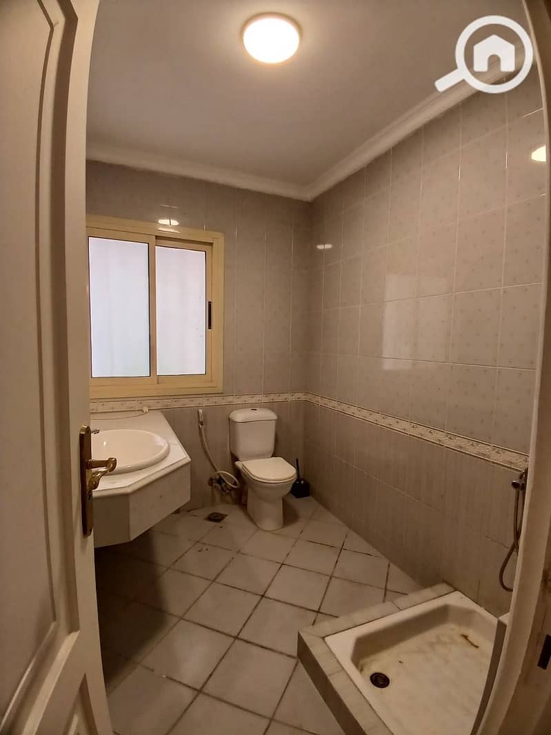 4 IMG-20251110-WA0068. jpg