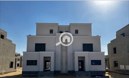 توين هاوس 5 غرف نوم للبيع في الشيخ زايد، الجيزة - 93393c30-553f-4e8a-b76e-26173c7bf08d. GPG. png