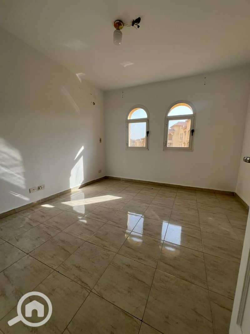 8 d5d5a7d0-88cb-44da-bc85-8011db0ed1bf. jpg