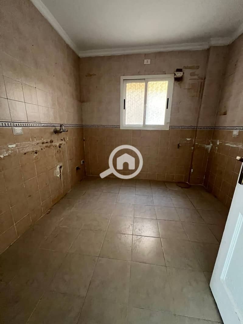 9 c8cb3ab0-d606-4a52-b62a-7eb65811e129. jpg