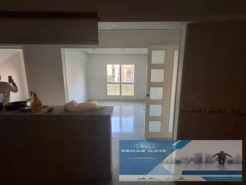 10 963eea88-3e7b-4ef5-9363-cba651354c4a. jpg