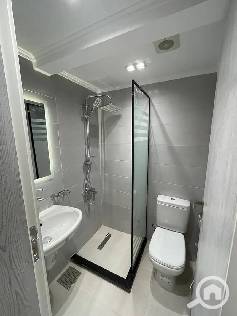 5 WhatsApp Image 2025-10-13 at 3.35. 31 PM (1). jpeg