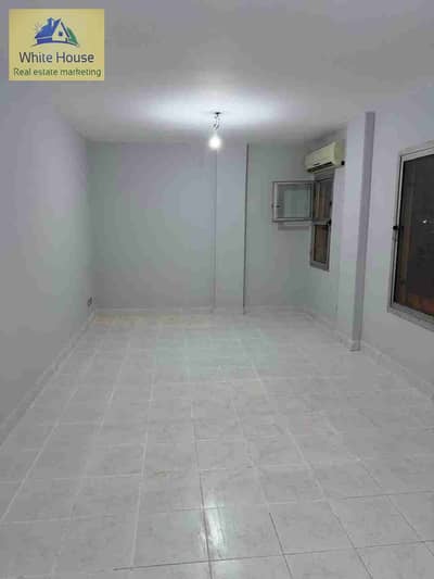 فلیٹ 3 غرف نوم للايجار في القاهرة الجديدة، القاهرة - 1000144160. jpg فلیٹ 3 غرف نوم للايجار في القاهرة الجديدة، القاهرة - 1000144160. jpg