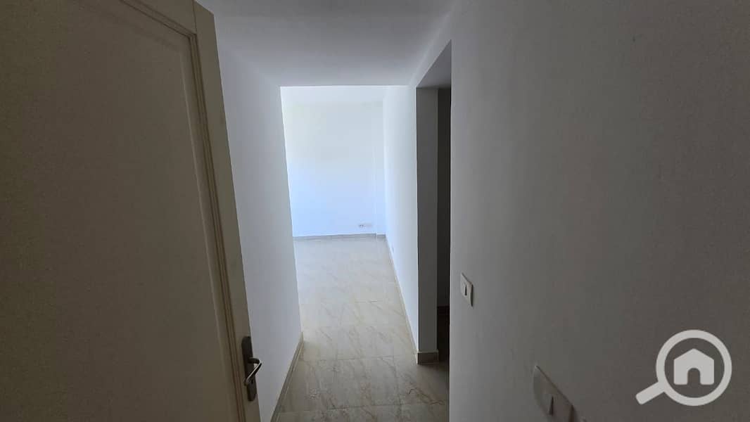 2 WhatsApp Image 2025-11-10 at 15.58. 59_52f018ba. jpg