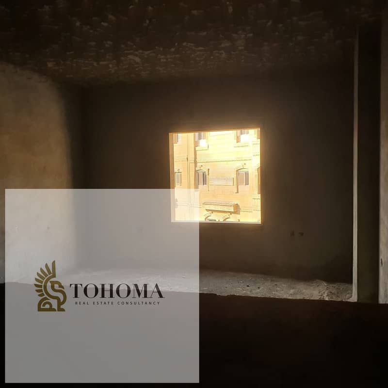 7 2169ff4e-33a0-4d39-833d-2aa7308e1af4. jpg