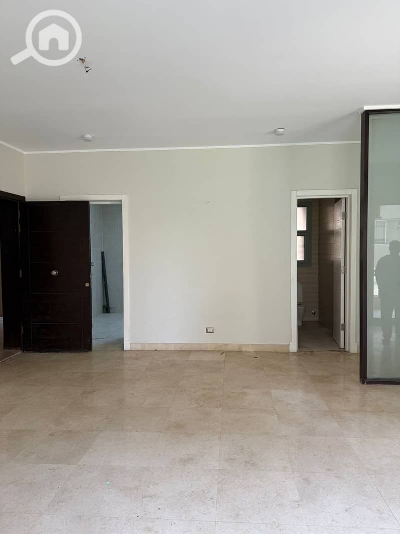 8 WhatsApp Image 2025-11-10 at 13.48. 31_9e43d23e. jpg