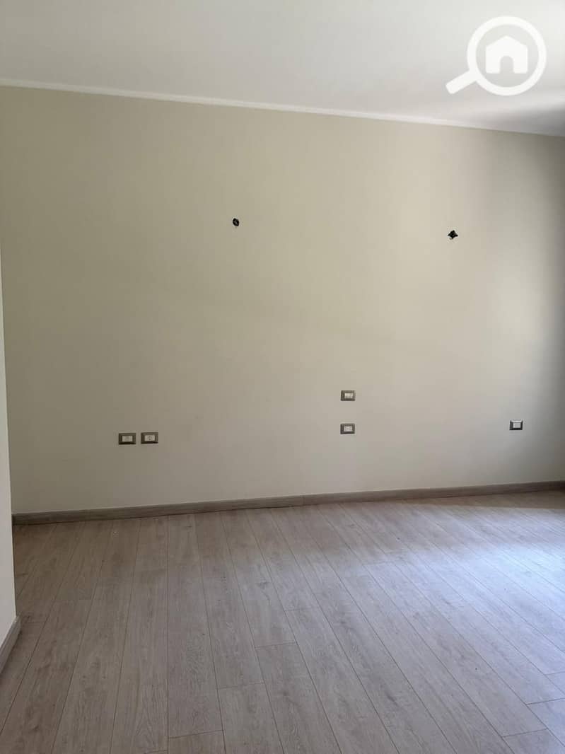 13 WhatsApp Image 2025-11-10 at 13.48. 32_11fca820. jpg