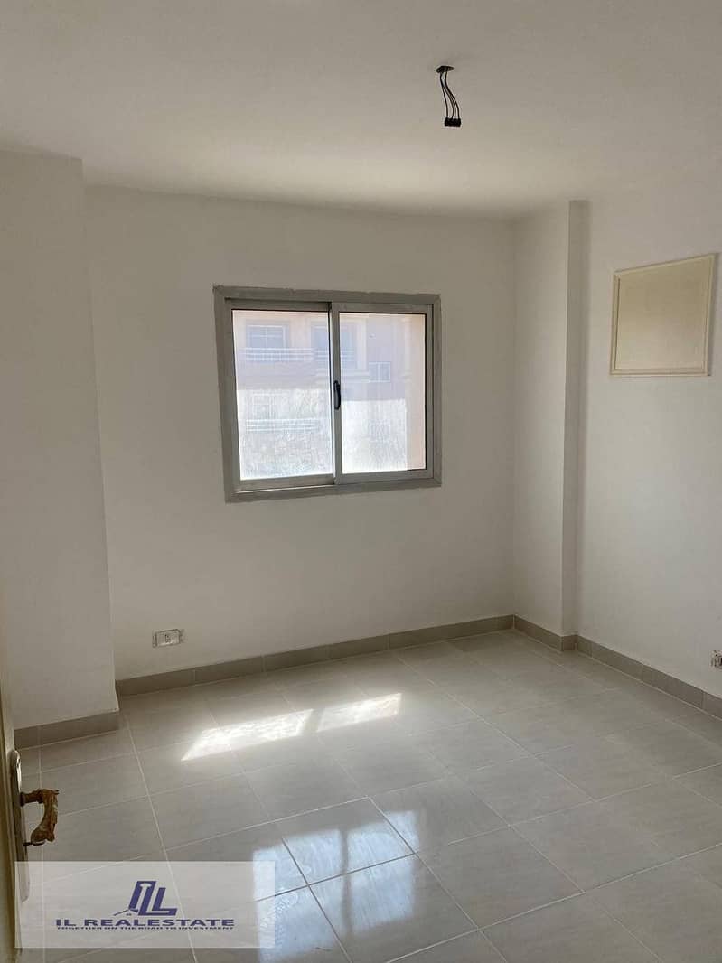 6 327f6b91-aaed-45aa-b1c6-2f05e85e2f86. jpg