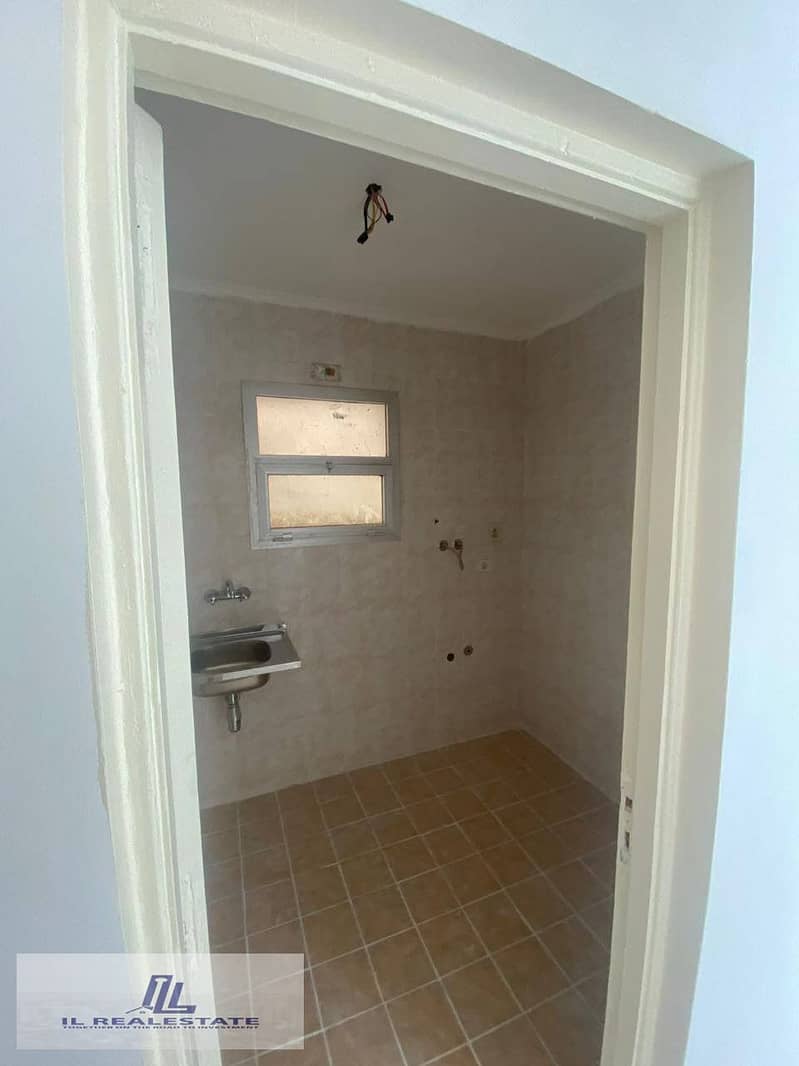 7 9d55e151-5d39-42fb-8548-a5a0db78c4b9. jpg