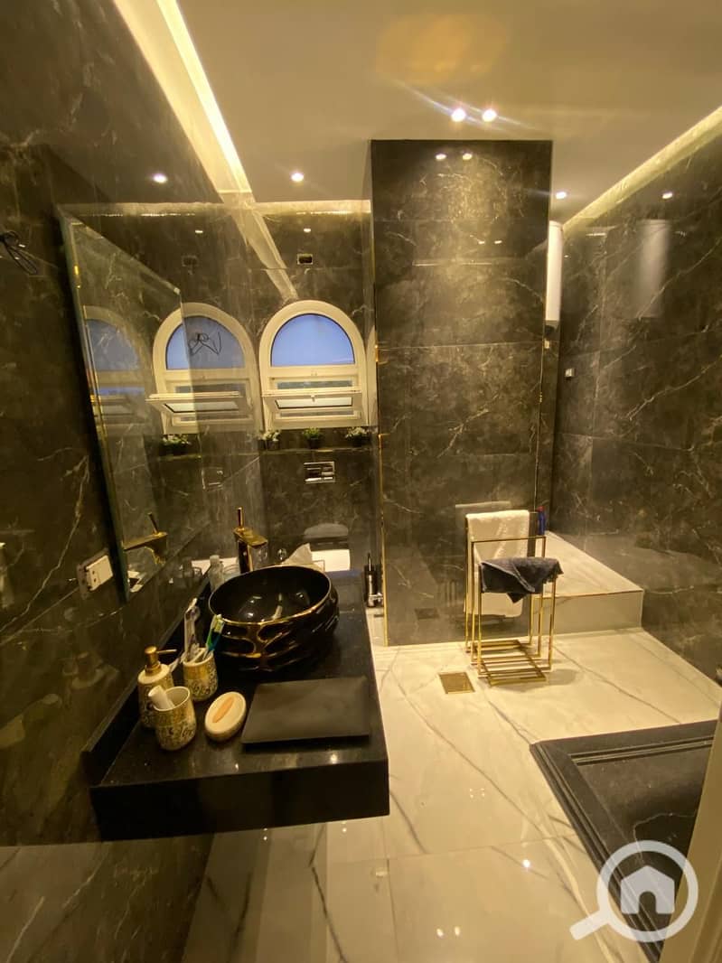 9 b01b0b5c-5cc9-46fe-b05e-c006da3e1916. jpeg