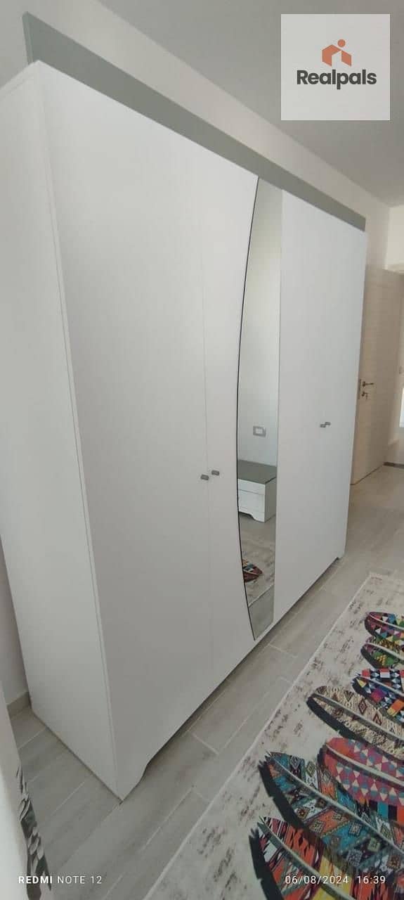 11 WhatsApp Image 2025-10-02 at 4.58. 18 PM (1). jpeg