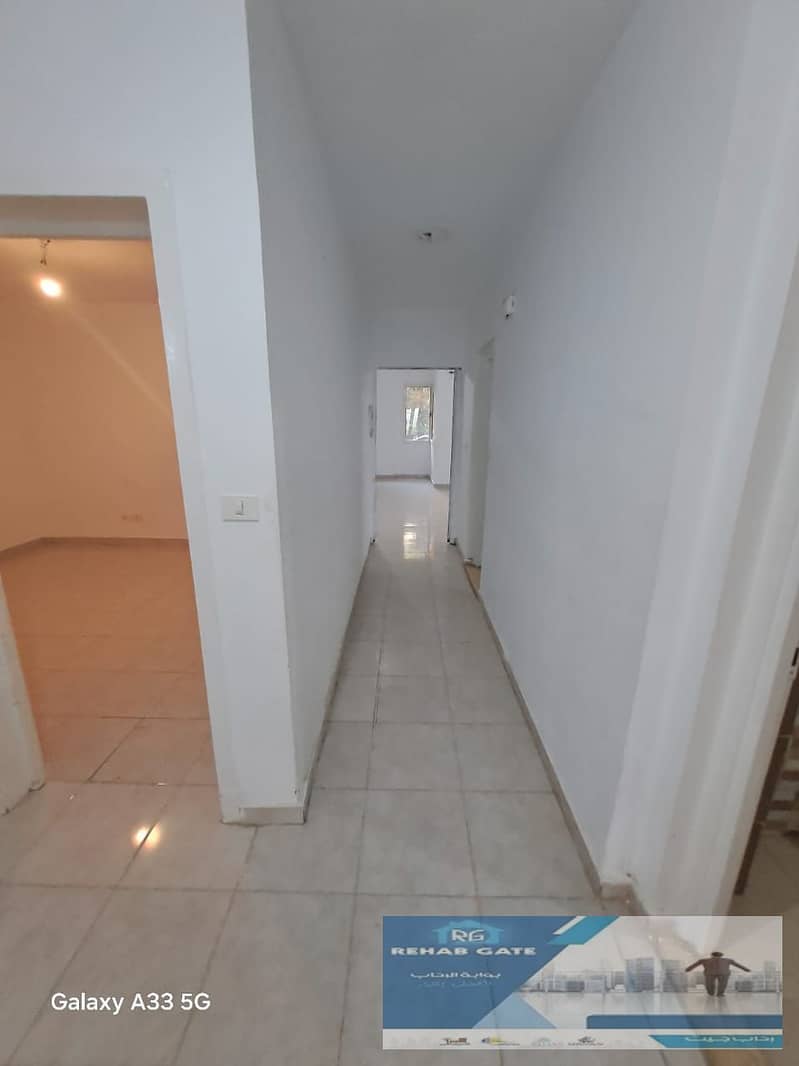 7 933af911-bfa5-41a9-a35e-1d39d1cfd78f. jpg