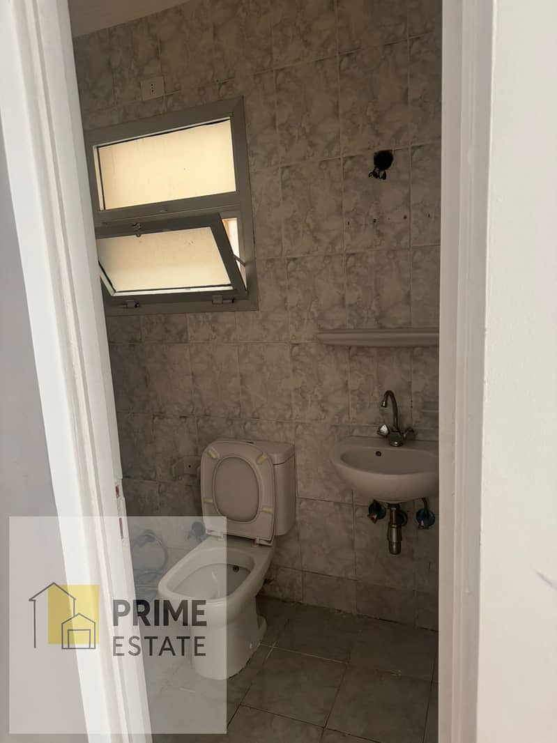 4 WhatsApp Image 2025-10-23 at 14.12. 46_7deb57f4. jpg