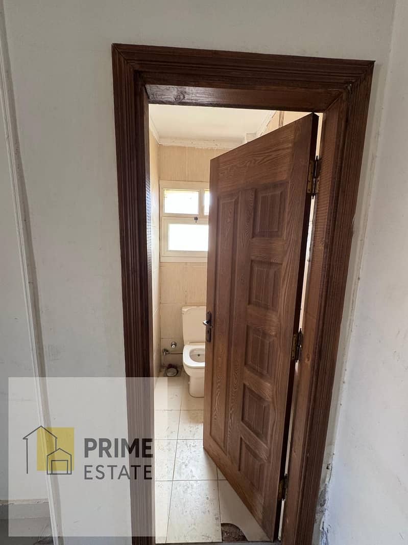 2 WhatsApp Image 2025-11-06 at 00.28. 49_f4482df2. jpg