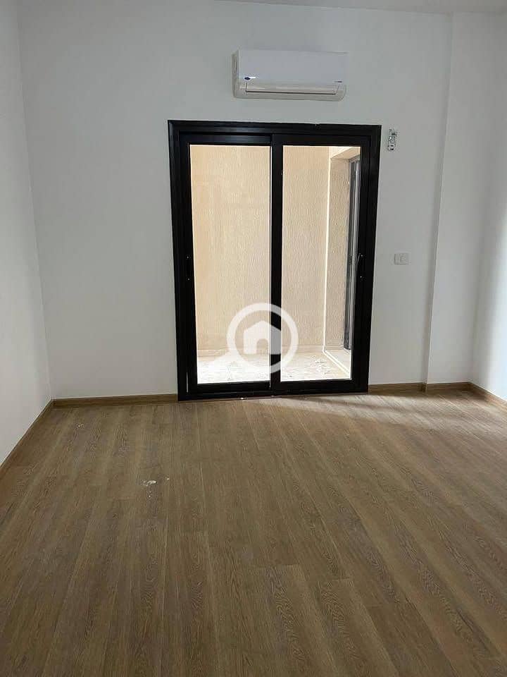 9 577927436_122164437626411546_4429900385984182897_n. jpg